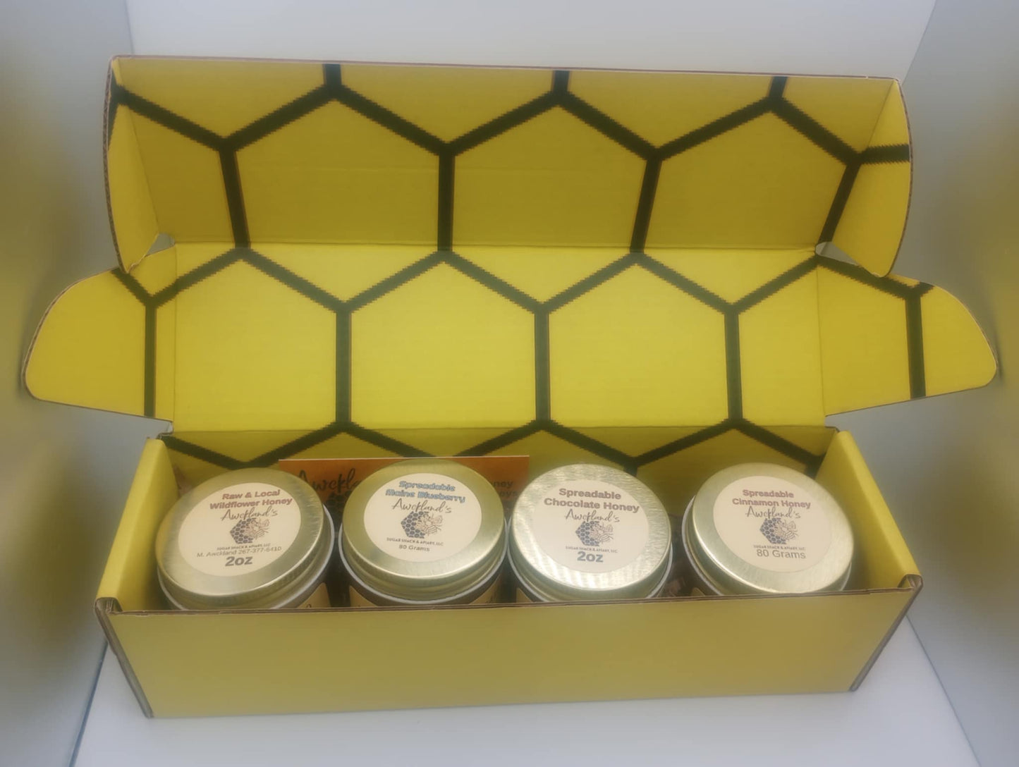 Fan Favor Sample Box